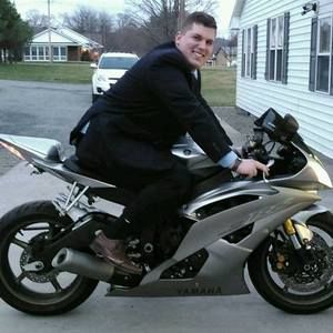 Meet your Posher, Cliff